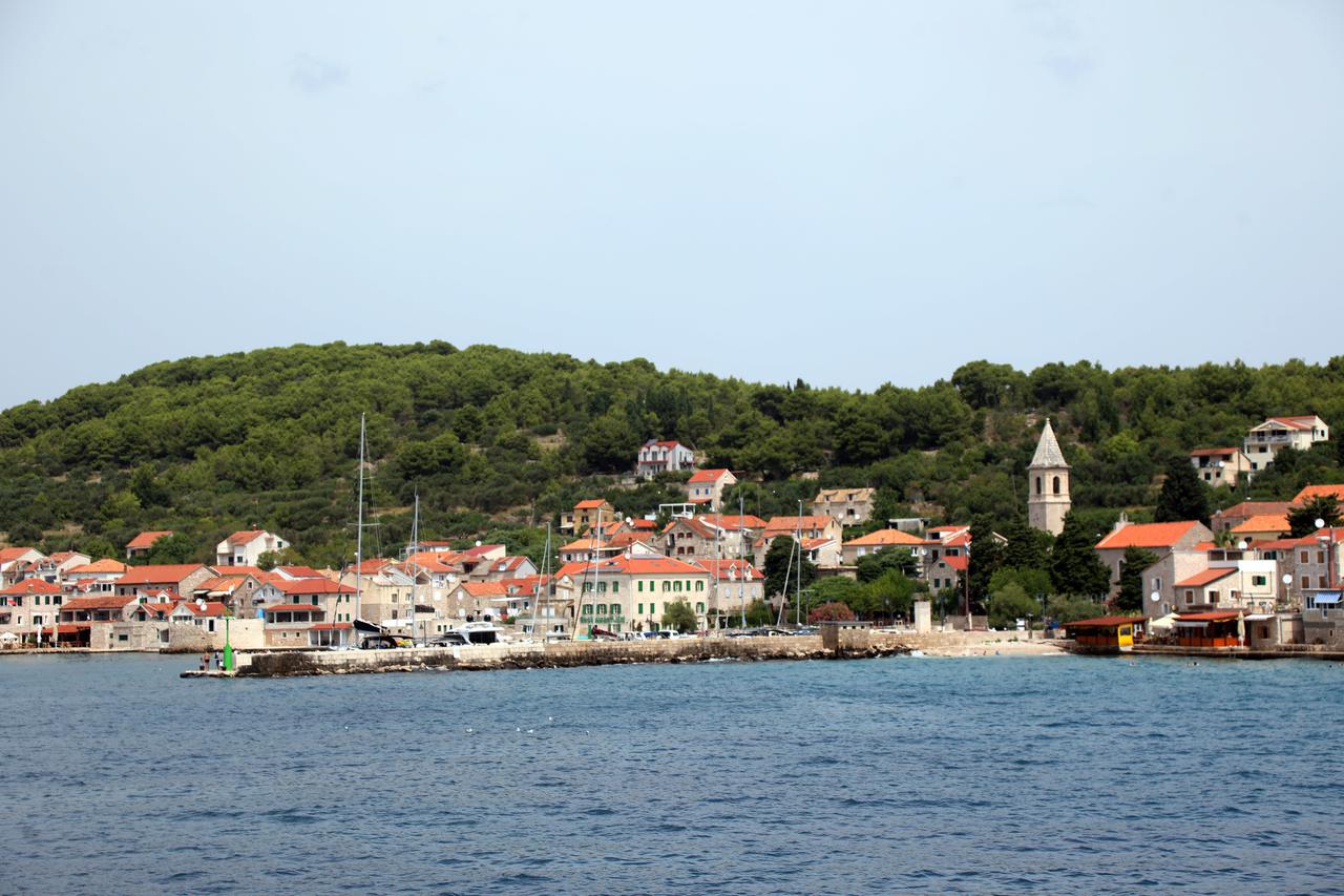 Prvić Luka: Turistička patrola i Večernjakove zvjezdice