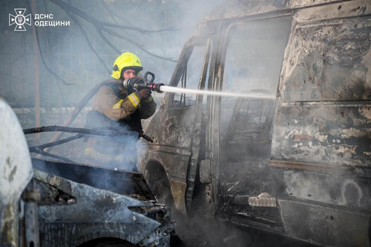 storyeditor/2026-08-07/2026-07-17T062041Z_342537770_RC2IFMAID3WQ_RTRMADP_3_UKRAINE-CRISIS-ATTACK-ODESA.JPG