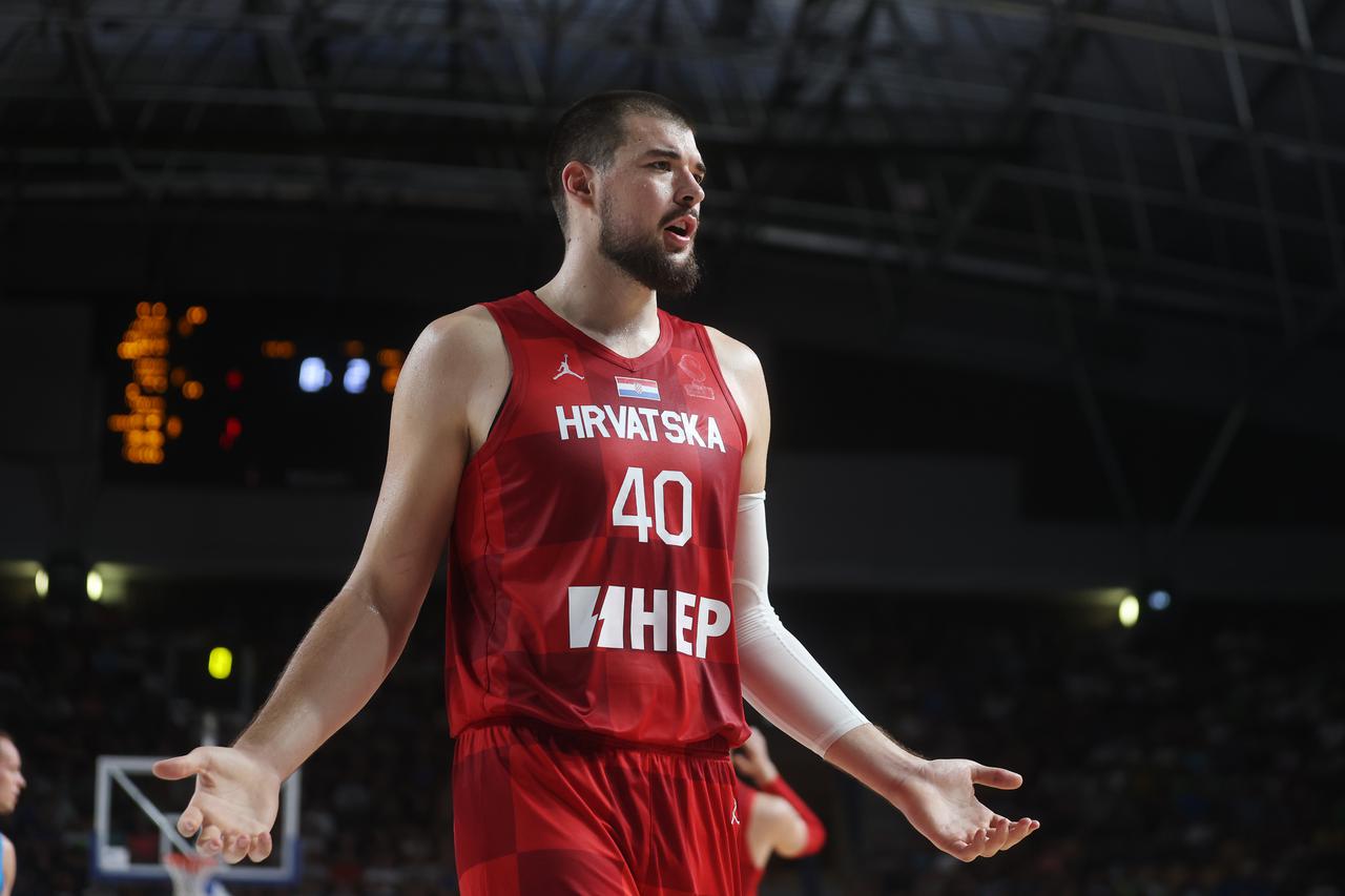 Košarkaši Slovenije svladali su Hrvatsku 94:88 u pripremnoj utakmici za Eurobasket
