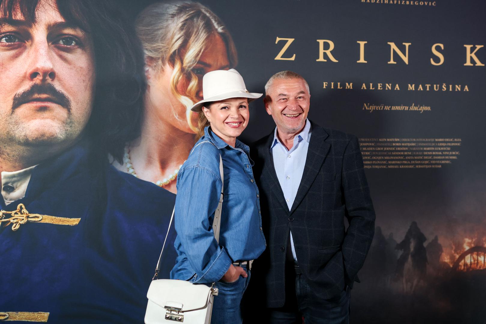 Na premijeru su došli članovi glumačke ekipe, ali i brojni drugi glumci i političari kao što su Milanka Opačić, Ivo Josipović, Csilla Narath Bastaić, Sandra Bagarić, Zoran Vakula i drugi. 