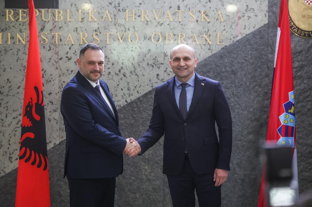 Zagreb: Ivan Anuši? sastao se s albanskim ministrom obrane Ermalom Nufijem