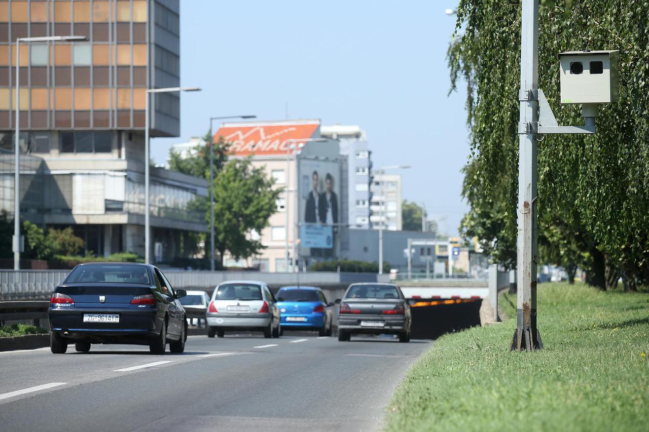 Zagreb: Fiksna kamera za mjerenje brzine na Slavonskoj aveniji 