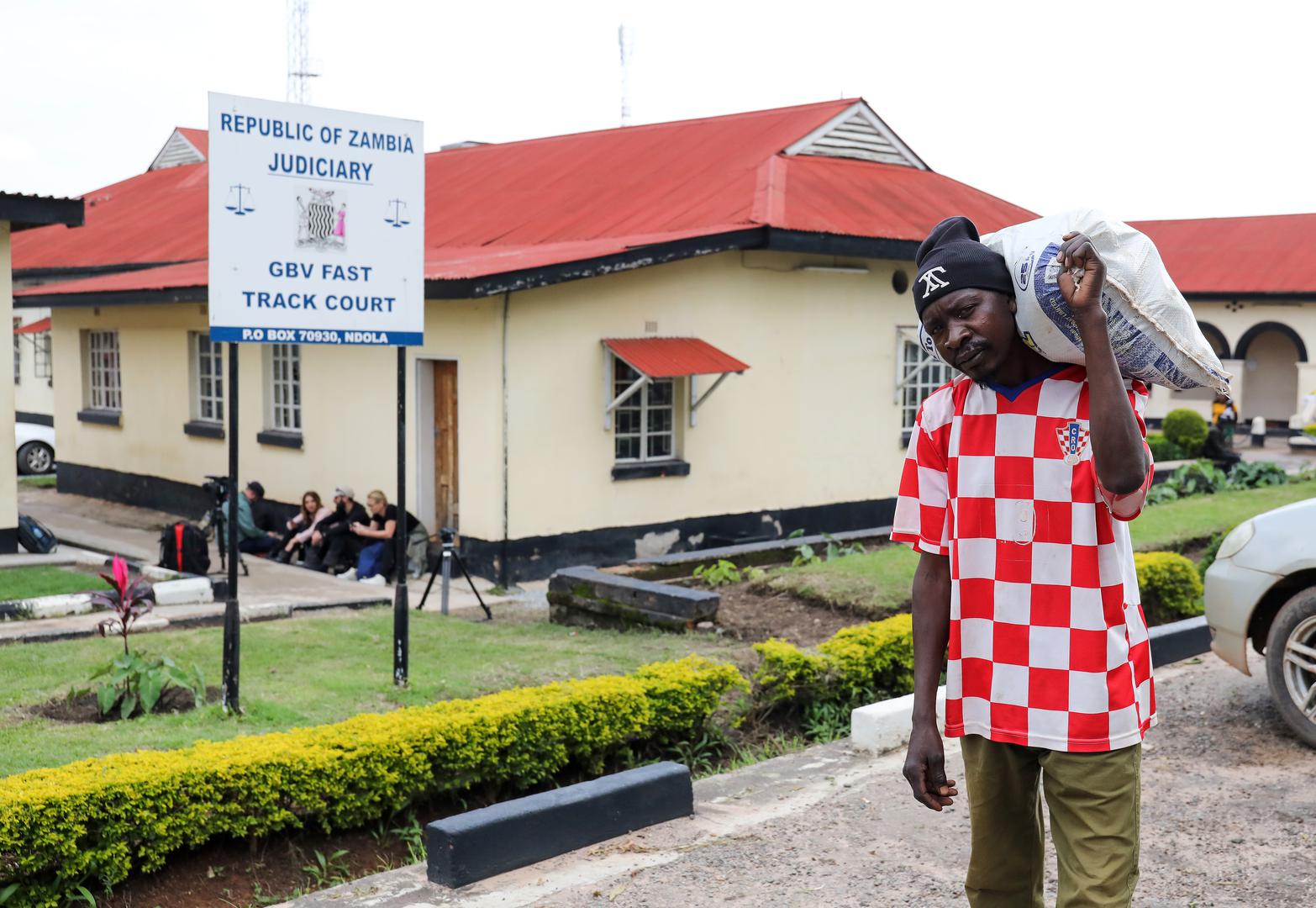 Osim izvještavanja iz Hrvatske i regije, pratili smo i suđenje BBB-ovcima u Grčkoj te suđenje hrvatskim državljanima u Zambiji. Jedan događaj potresao je cijelu regiju - krvavi pohod u osnovnoj školi u Beogradu. Bili smo i tamo.