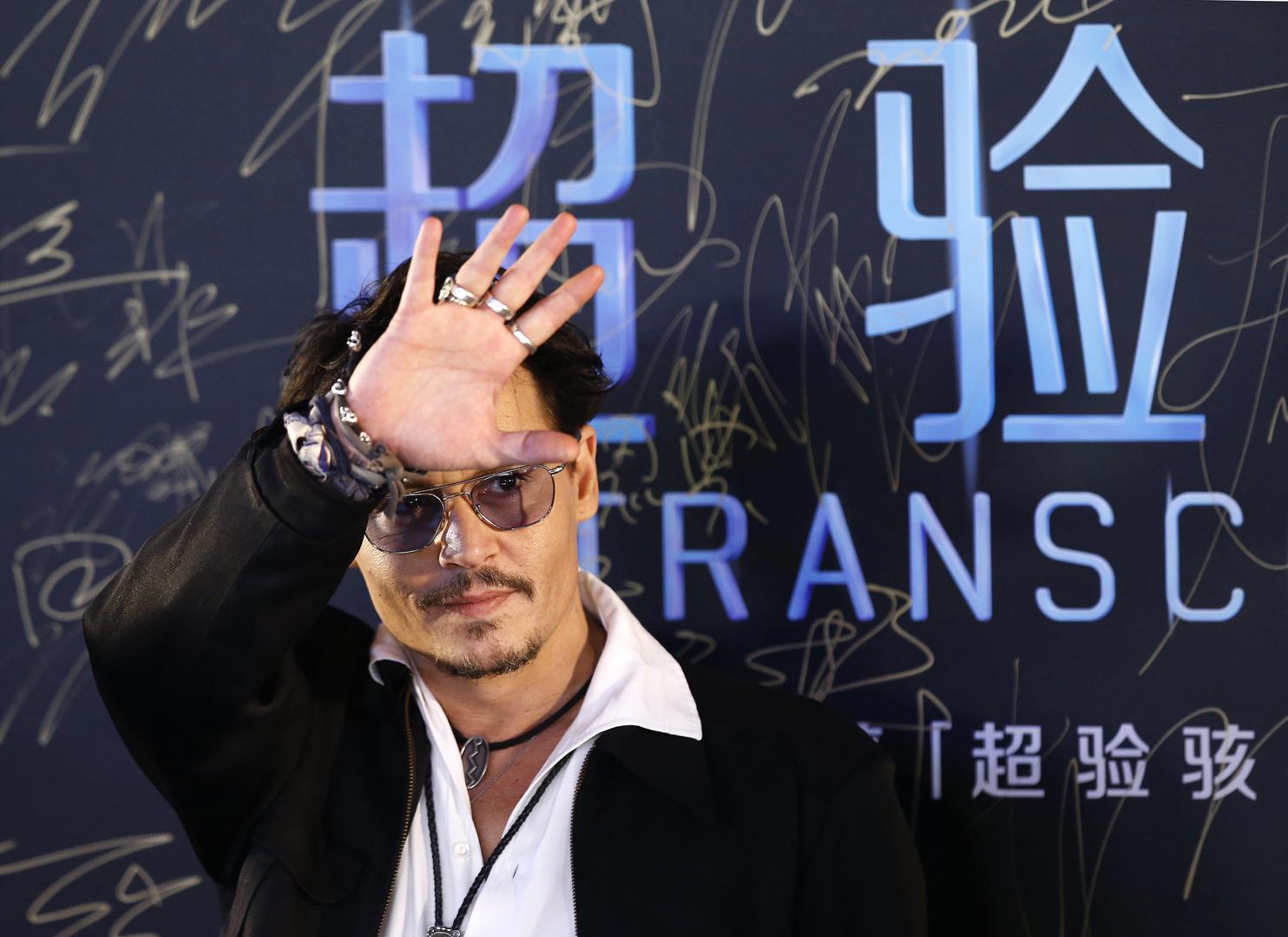 Rekao je da bi Bin Laden bio znatno prije uhvaćen da je američka vojska nad Pakistanom izbacila LSD. "Svi bi iz svojih pećina tada izlazili sretni". 