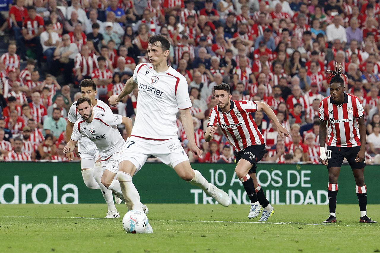 LaLiga - Athletic Bilbao v Osasuna