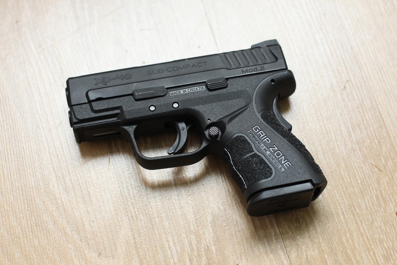 pištolj ilustracija