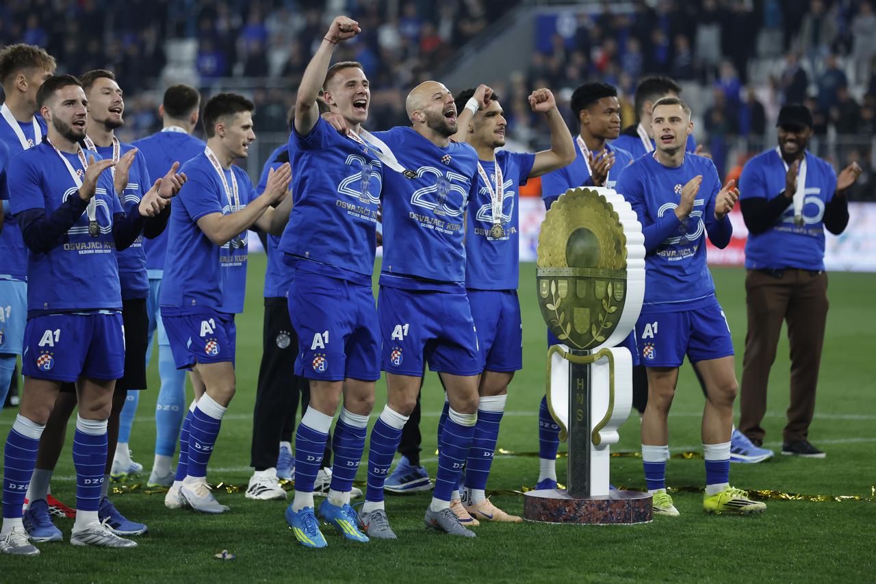 Nogometaši Dinama pobjednici su SuperSport Hrvatskog nogometnog kupa