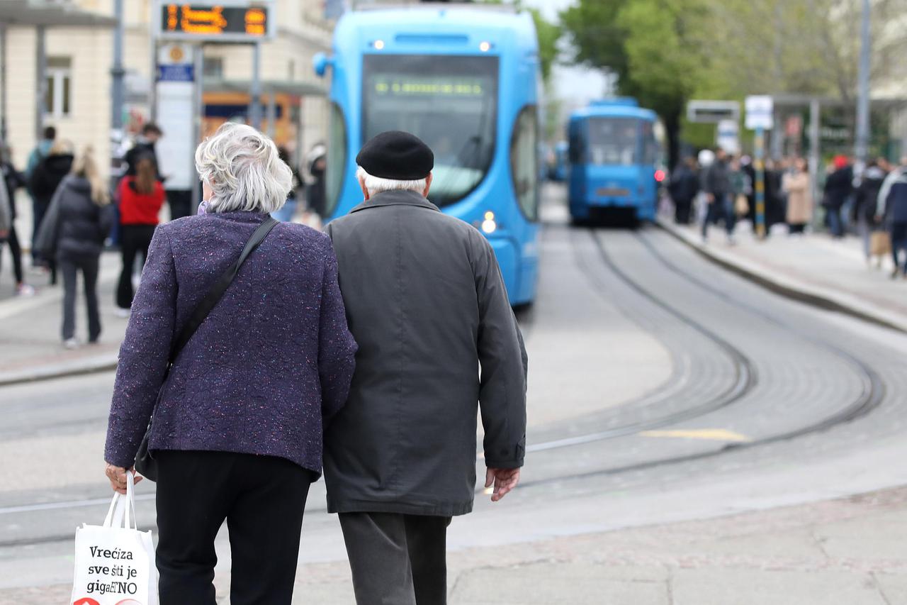 Zagreb: Sabor danas raspravlja o povećanju mirovina za oko 96 tisuća umirovljenika