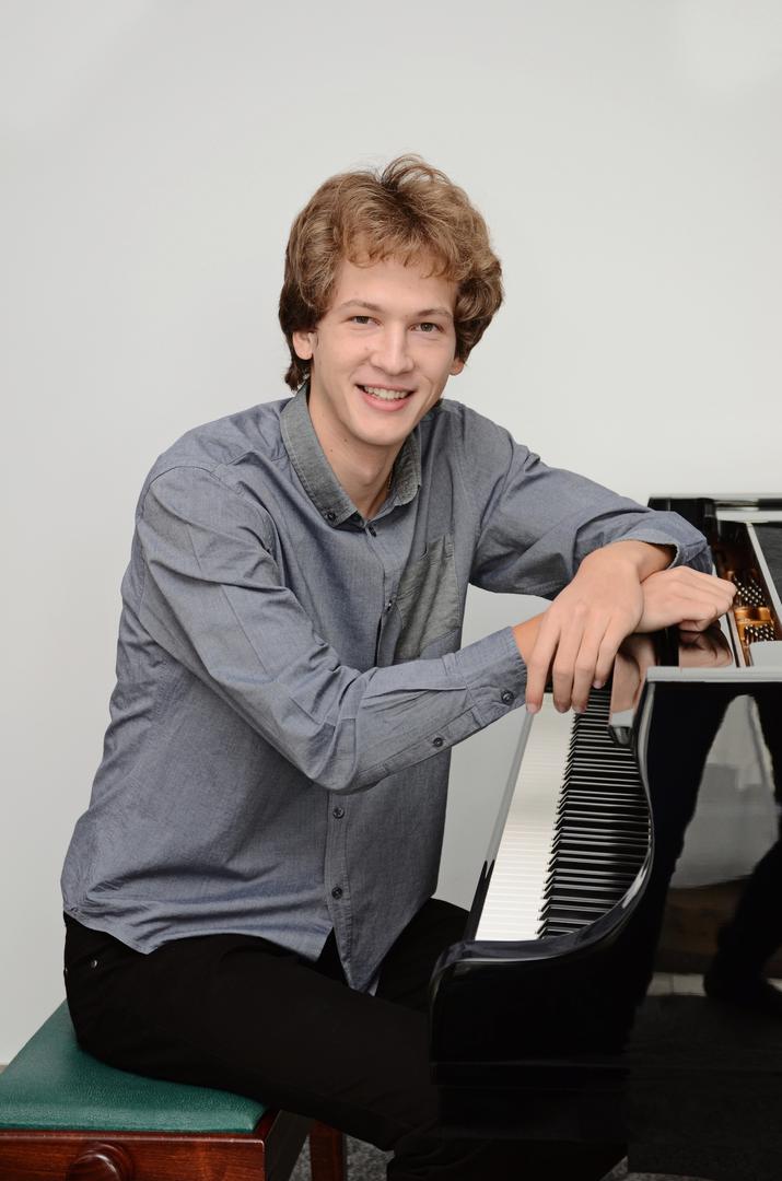 pijanist Ivan Krpan