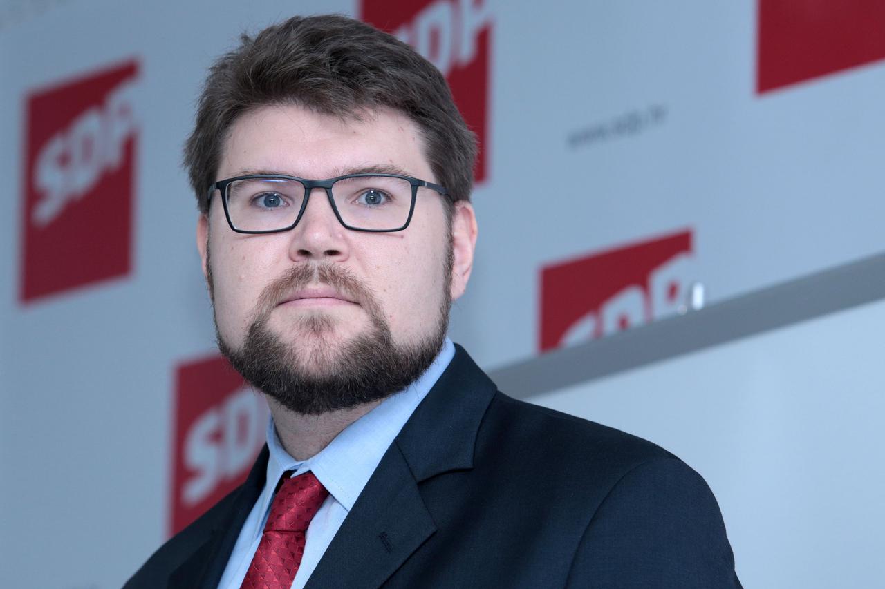 Peđa Grbin