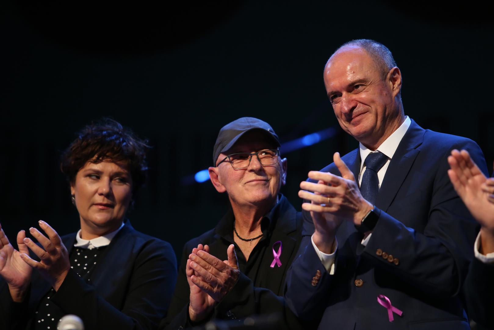 – On je zapravo bio jedini normalan. Bez menadžera, bez ega, bez svađa. Sve je radio svojim tempom, bez kalkulacija. CD bi izdao nakon Porina, nije ga zanimalo ni vrijeme, ni taktika, samo glazba – kazala je Vesna.