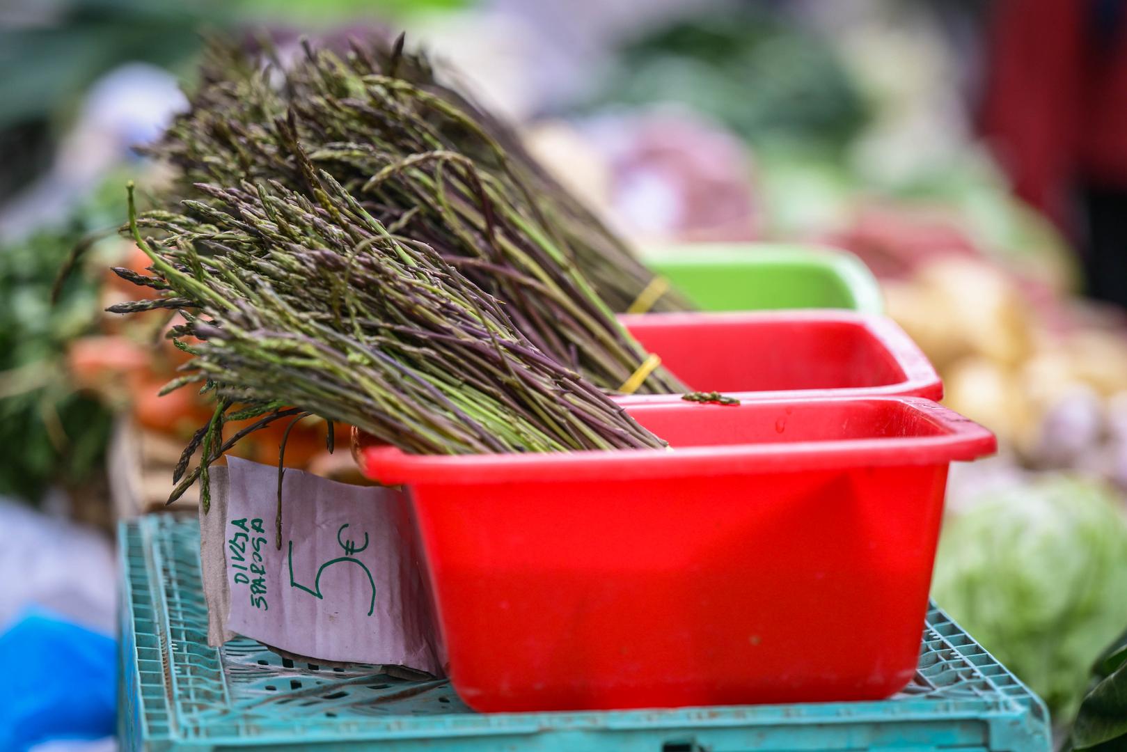 Treba ipak podsjetiti da za berbu treba dobiti dozvolu od Hrvatskih šuma, koja je besplatna.