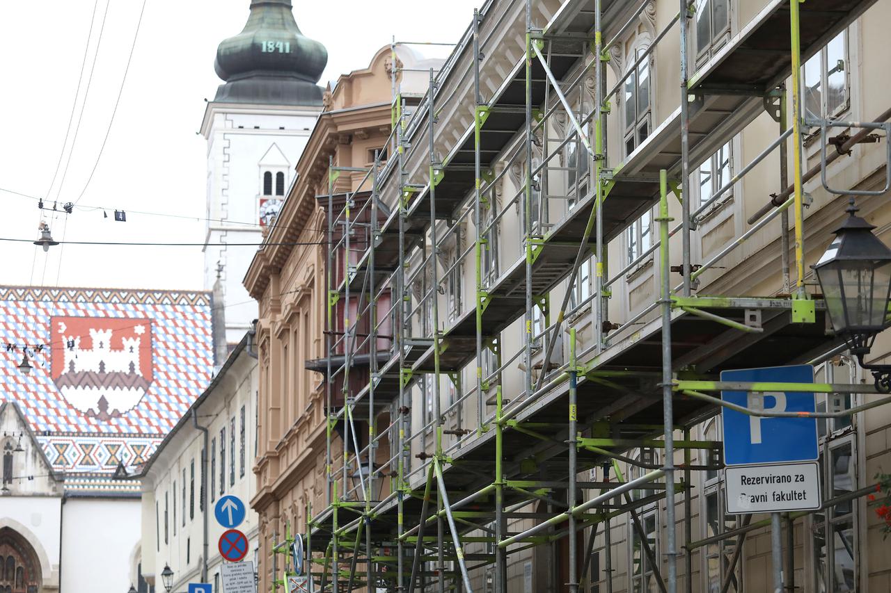 Zagreb: Skele, ograde i građevinski materijal na svakom koraku Gornjeg grada