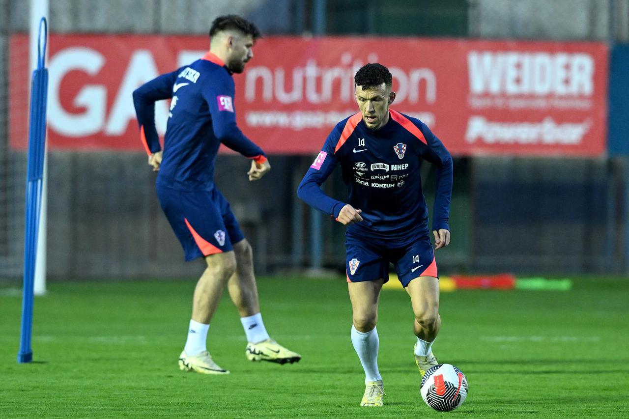 Trening hrvatske nogometne reprezentacije uoči odlaska u Egipat