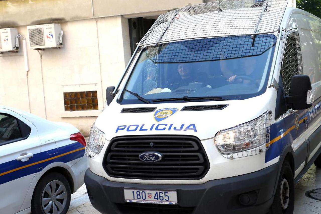 policija