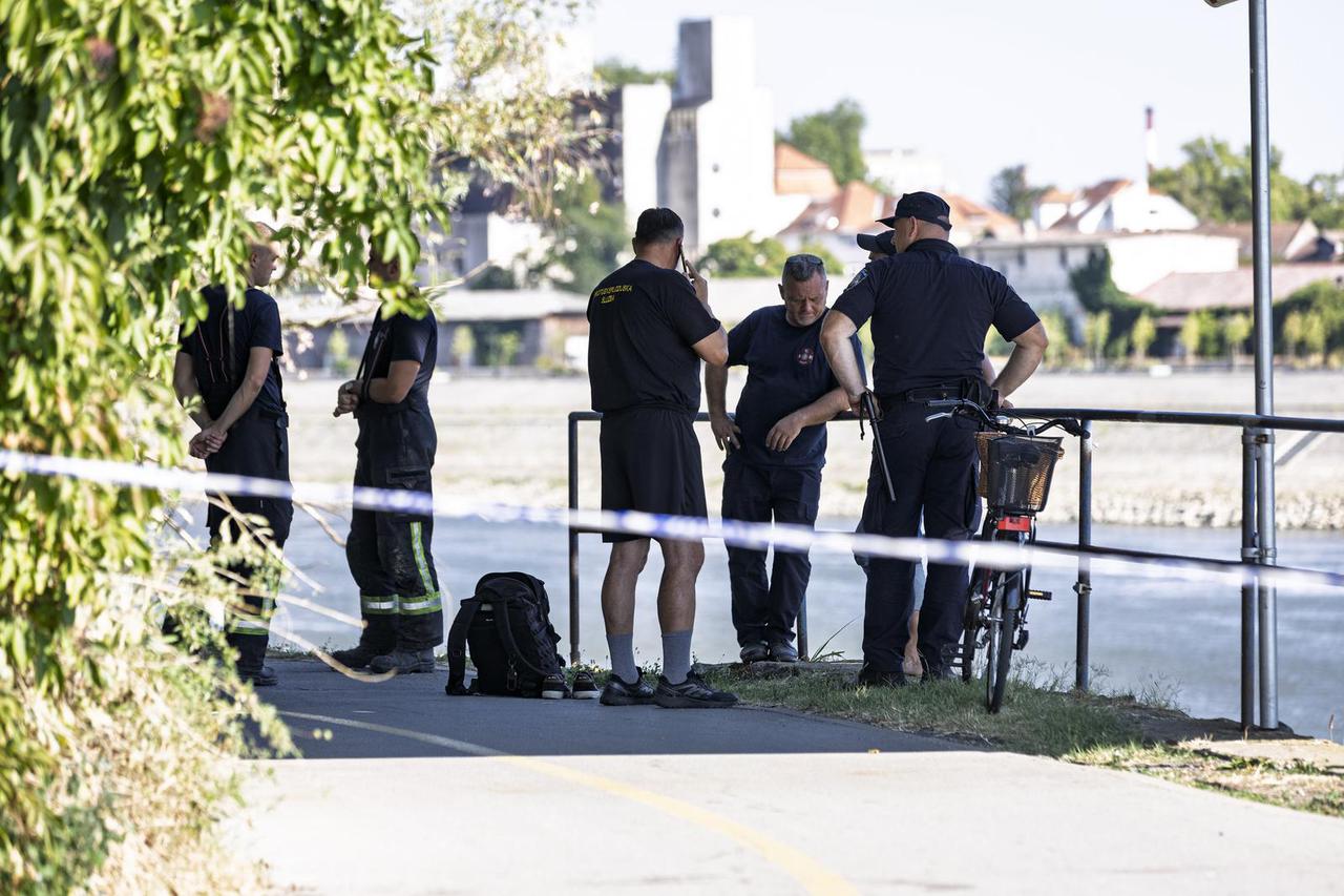 Osijek: Nizak vodostaj rijeke Drave kod Osijeka otkrio novu zaostalu bombu