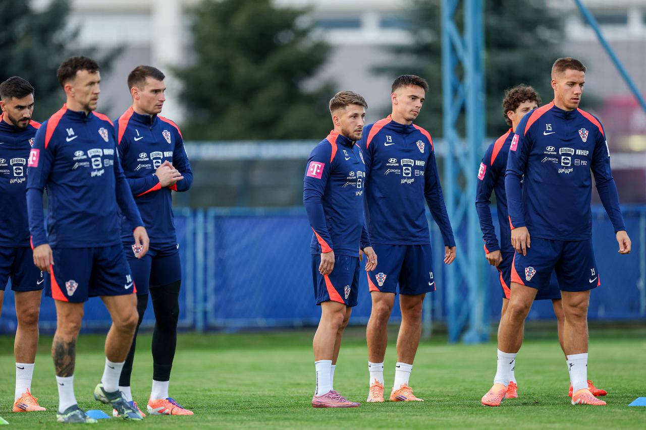 Zagreb: Trening hrvatske nogometne repreznetacije