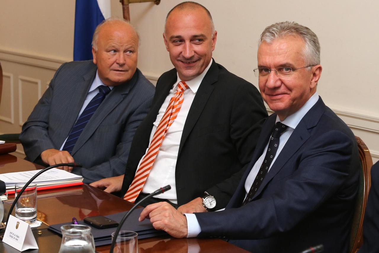 25.07.2013., Zagreb - Banski dvori, pod predsjedanjem predsjednika Vlade Zorana Milanovica odrzana konstituirajuca sjednica Gospodarsko-socijalnog vijeca. Photo: Robert Anic/PIXSELL