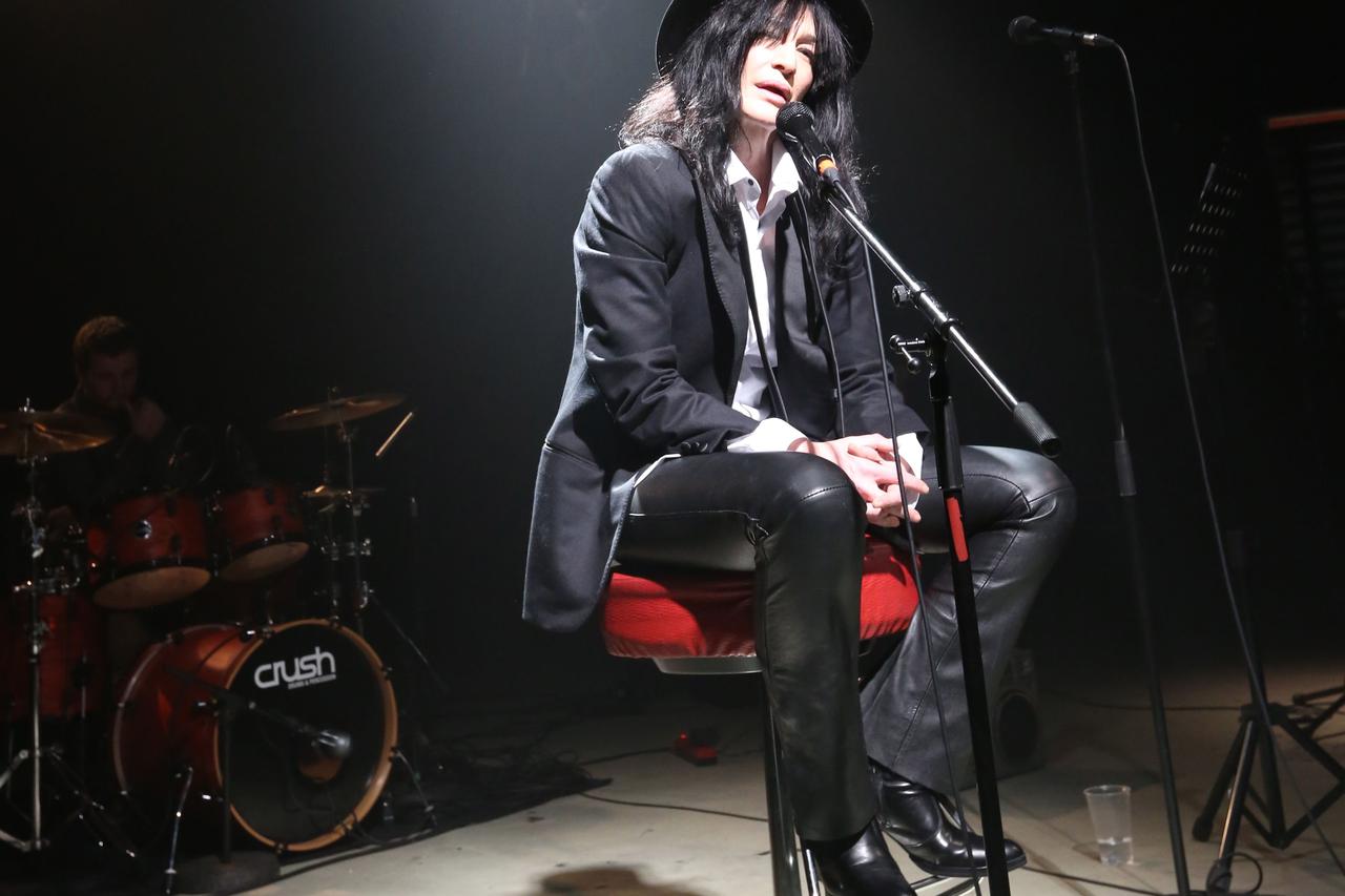 Senka Bulić kao Patti Smith