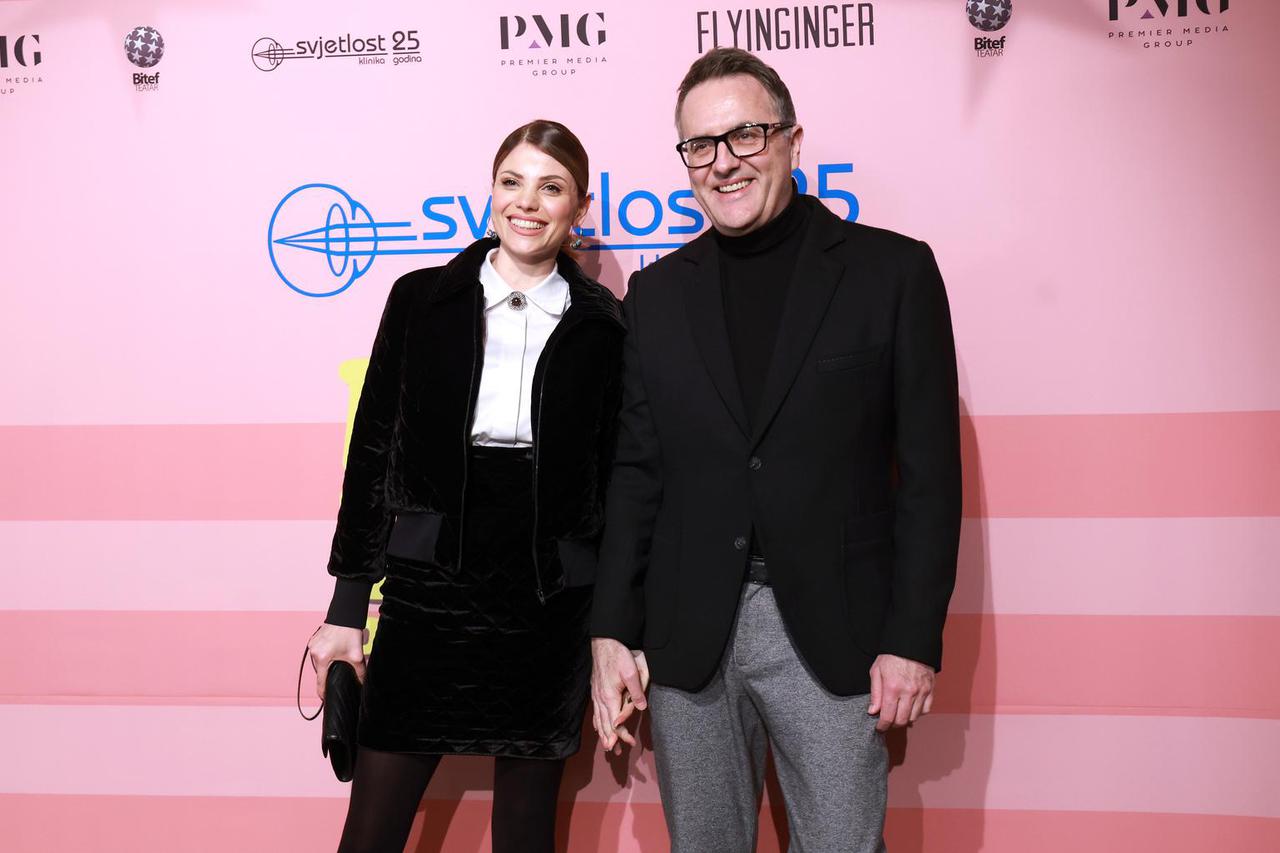 Zagreb: Poznati na premijeri  predstave Lepa Brena Project