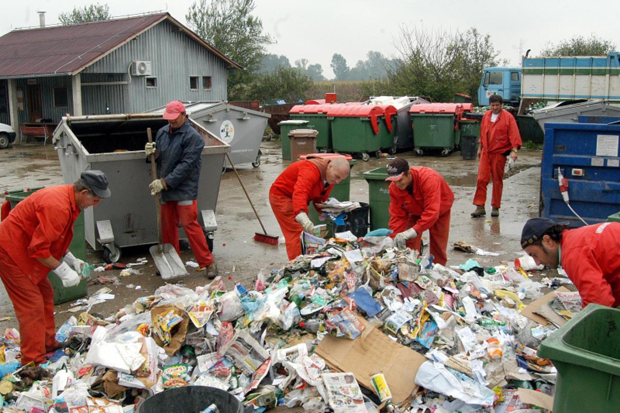 'sis...131205..sisak...gradsko poglavarstvo....poduzece gos snimio nikola cutuk'