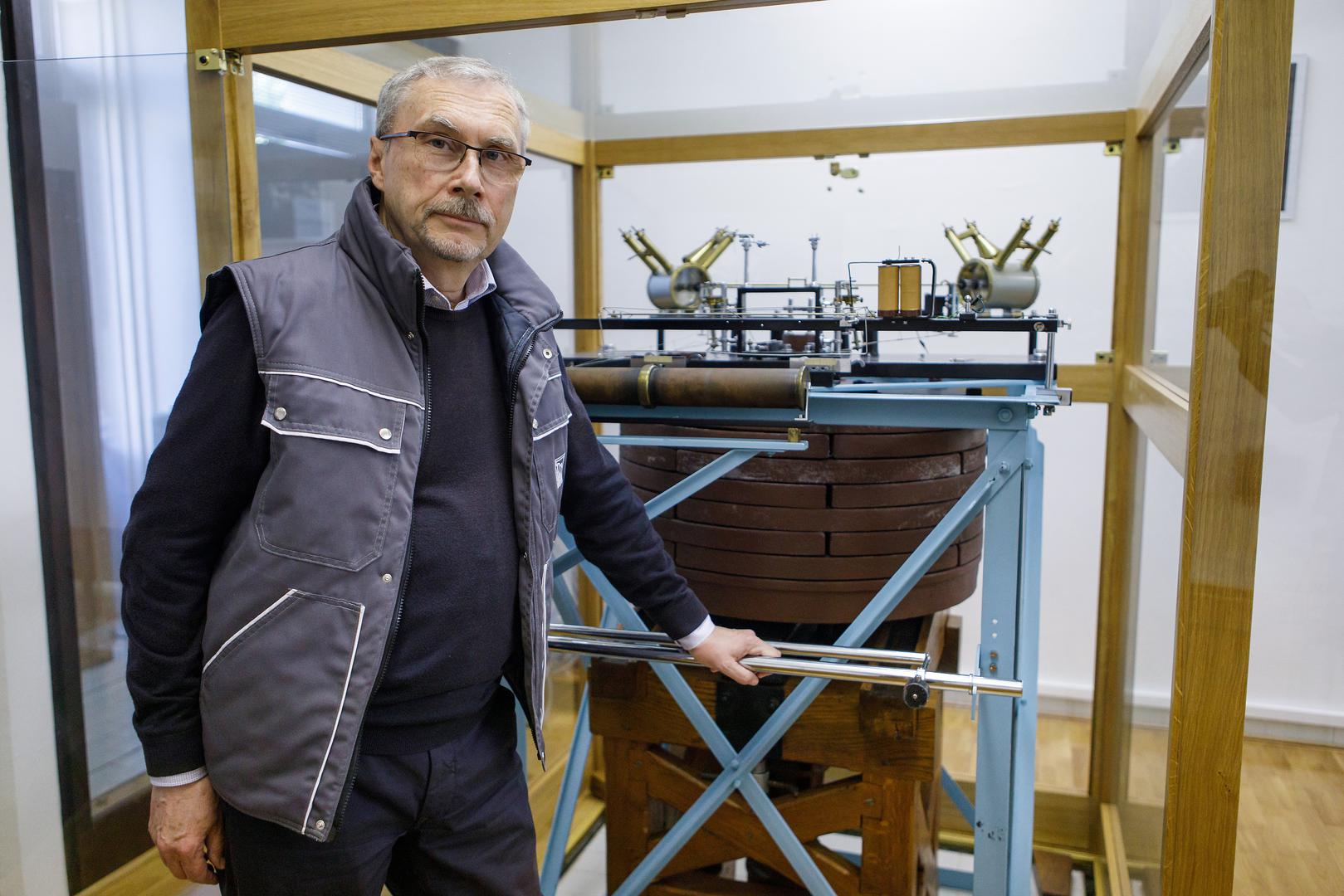 01.04.2021., Zagreb -  Akademik, Mirko Orlic na Geofizickom zavodu, geofizicar, jedini nas strucnjak za tsunamije. 
Photo: Tomislav Miletic/PIXSELL