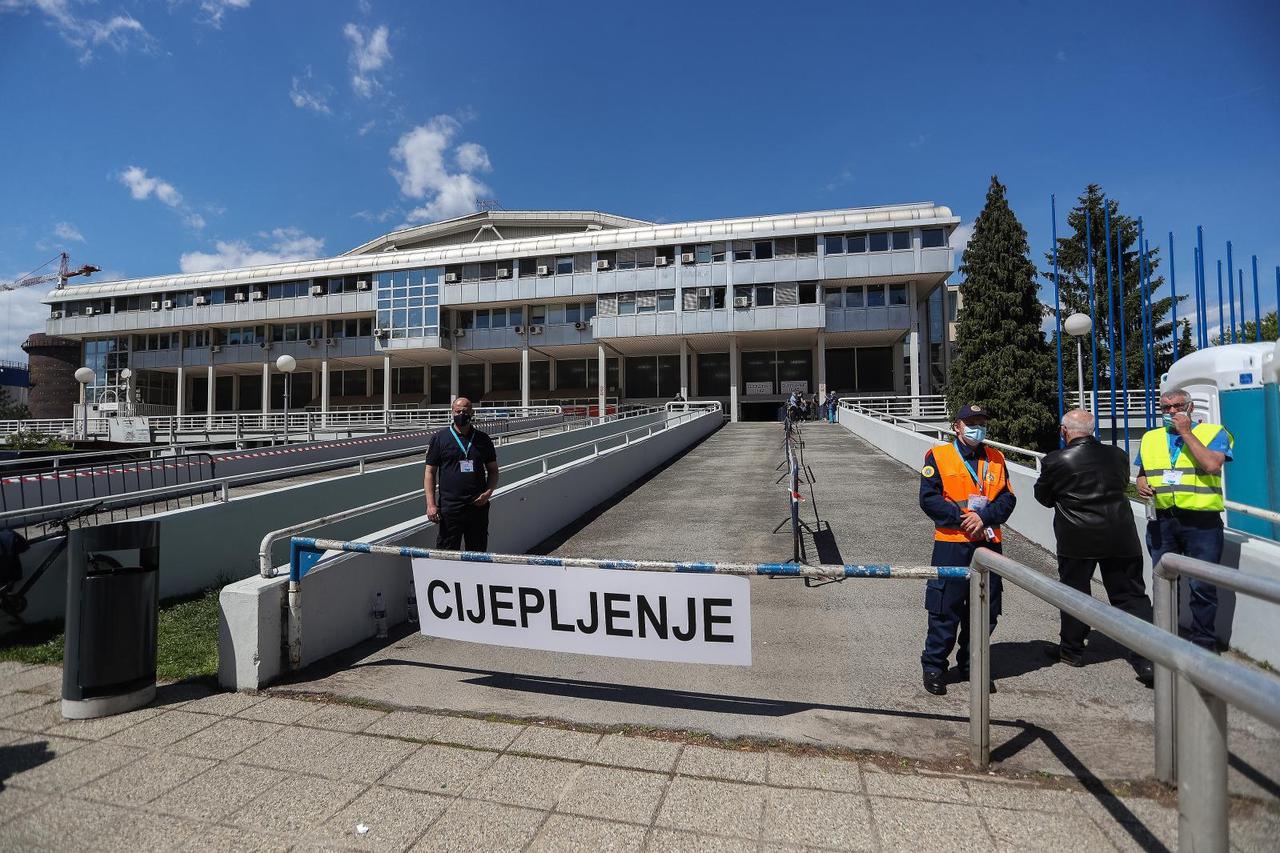 Zagreb: Novi punkt za masovno cijepljenje otvoren u Domu sportova