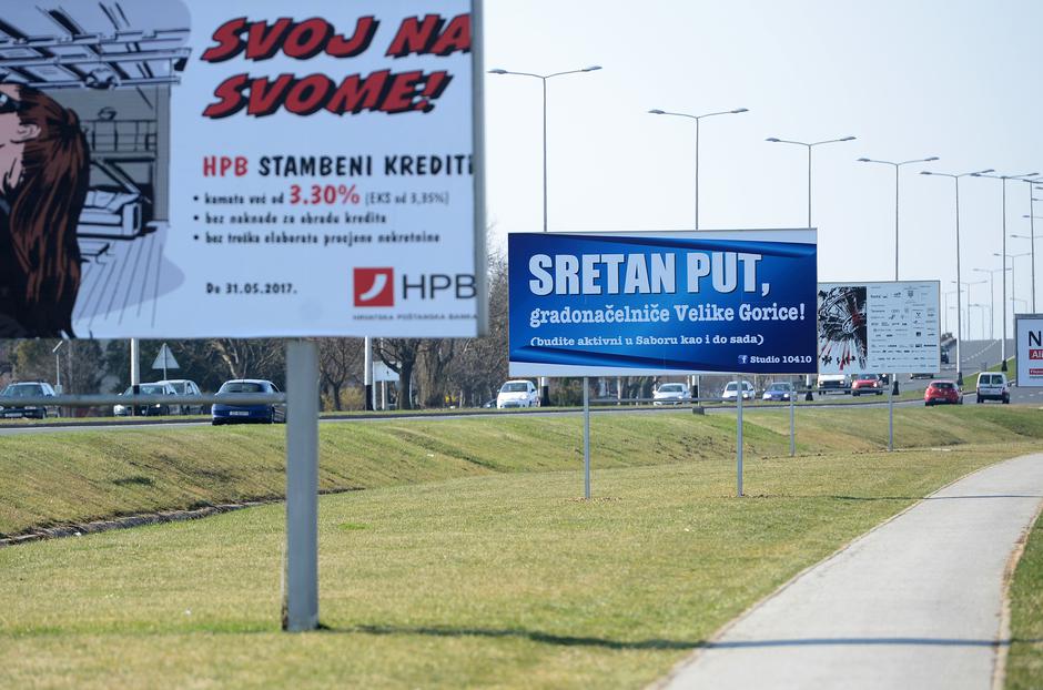 Velika Gorica: Studio 10410 na jumbo plakatima ostavio poruke gradonačelniku Draženu Barišiću