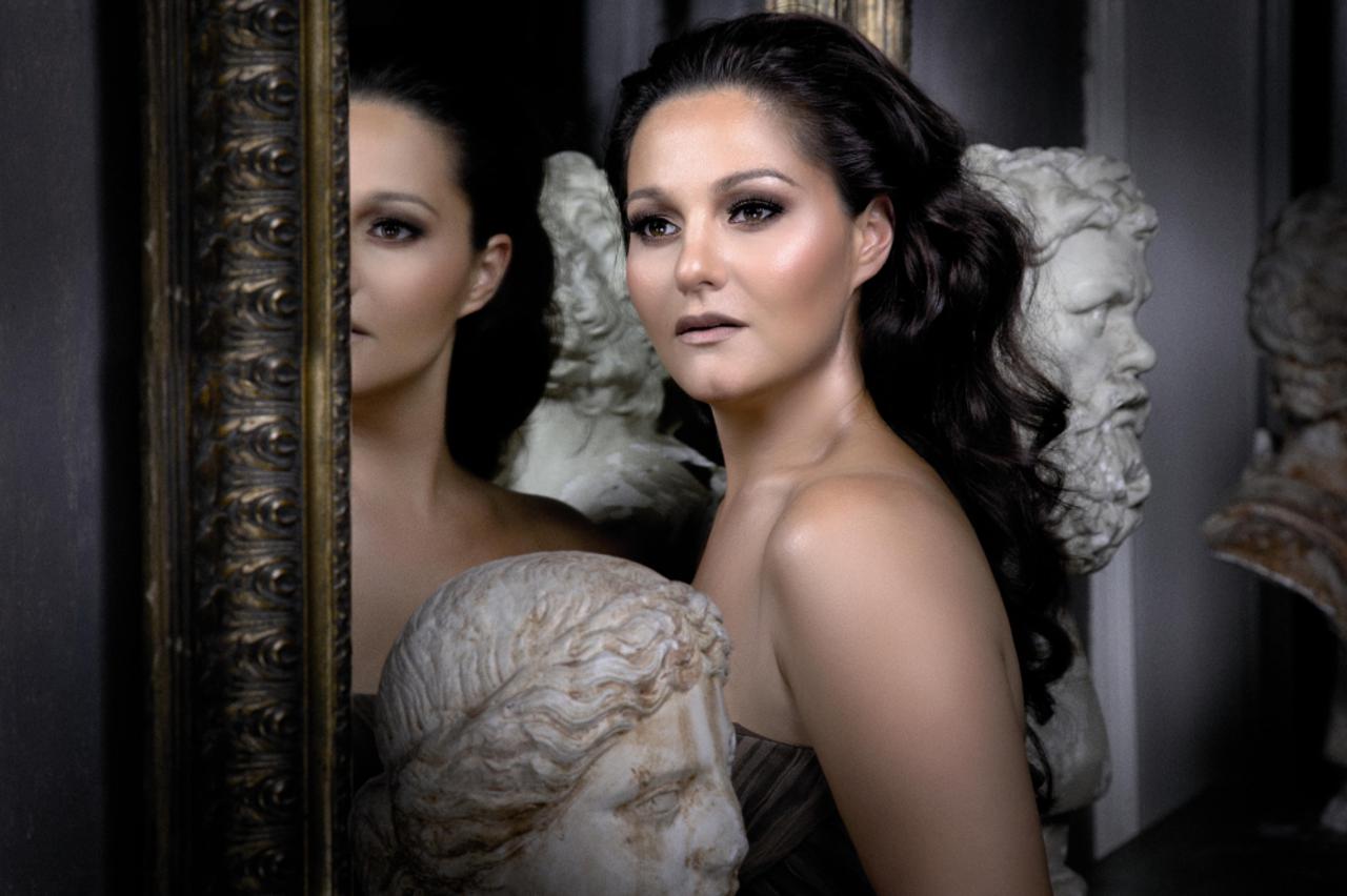 Martina Tomcic Moskaljov