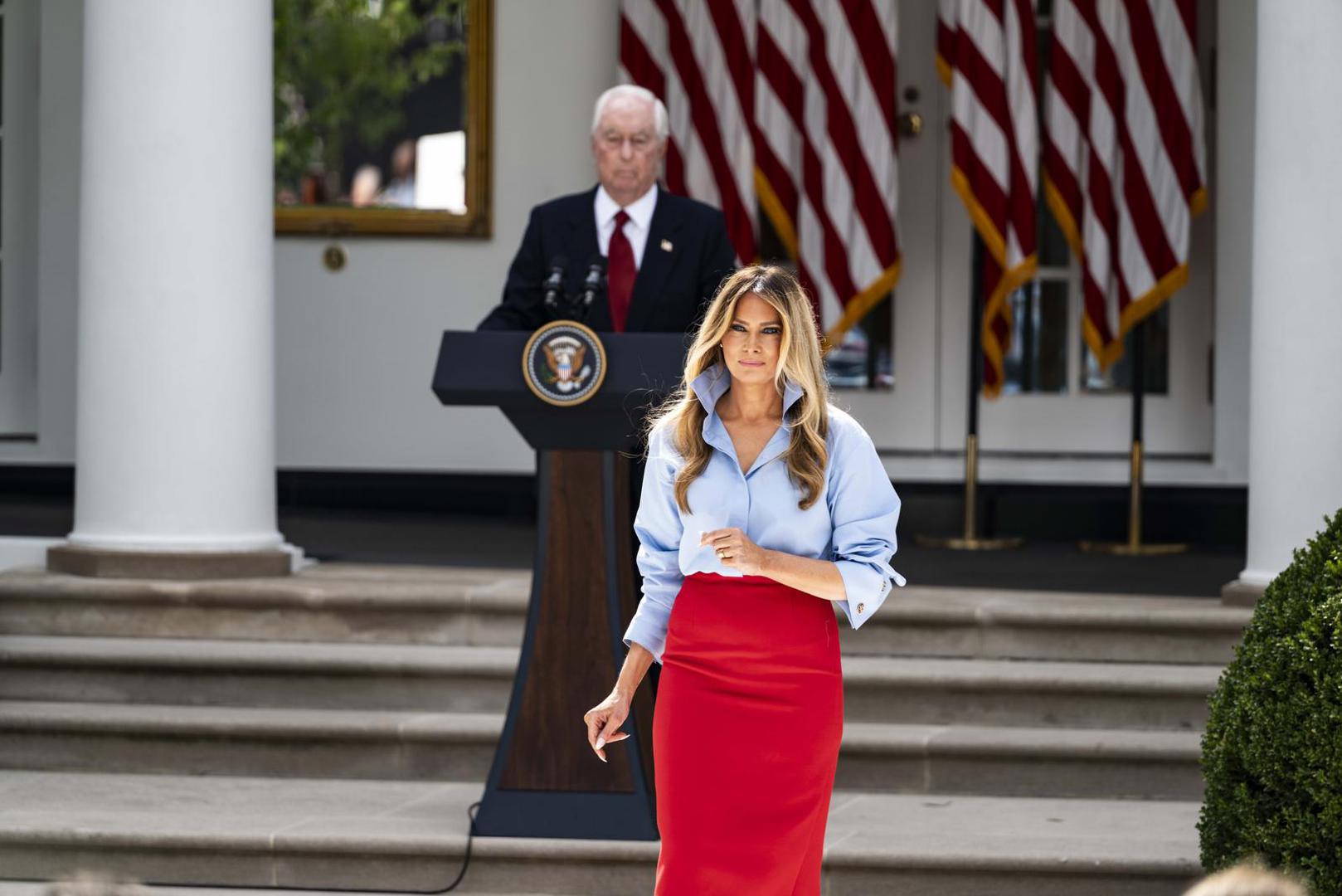 Melania je u Bijeloj kući predstavila je proširenje programa Fostering the Future, namijenjenog mladima koji izlaze iz sustava udomiteljske skrbi. IndyCar i Fox Corporation osigurali su dva milijuna dolara za stipendije na sveučilištima Indiana i Purdue, a mreža programa trebala bi se proširiti na 26 obrazovnih institucija diljem SAD-a.
