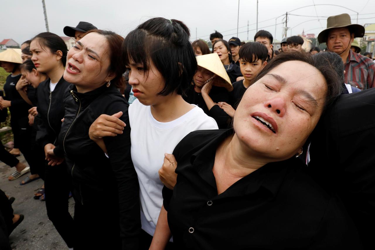 Dopremljena prva tijela migranata pronađena u britanskom kamionu