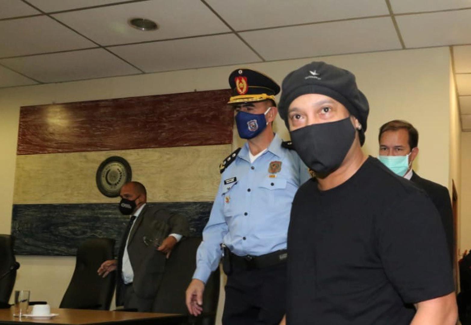 Ronaldinho is seen arriving at the hearing at the Supreme Court of Justice where he could be released from the home prison he has been holding for 4 months in a hotel in Asuncion Ronaldinho is seen arriving at the hearing at the Supreme Court of Justice where he could be released from the home prison he has been holding for 4 months in a hotel in Asuncion, Paraguay, August 24, 2020. Sebastian Caceres/Paraguayan Supreme Court/Handout via REUTERS  ATTENTION EDITORS - NO RESALES. NO ARCHIVES. THIS IMAGE HAS BEEN SUPPLIED BY A THIRD PARTY. HANDOUT
