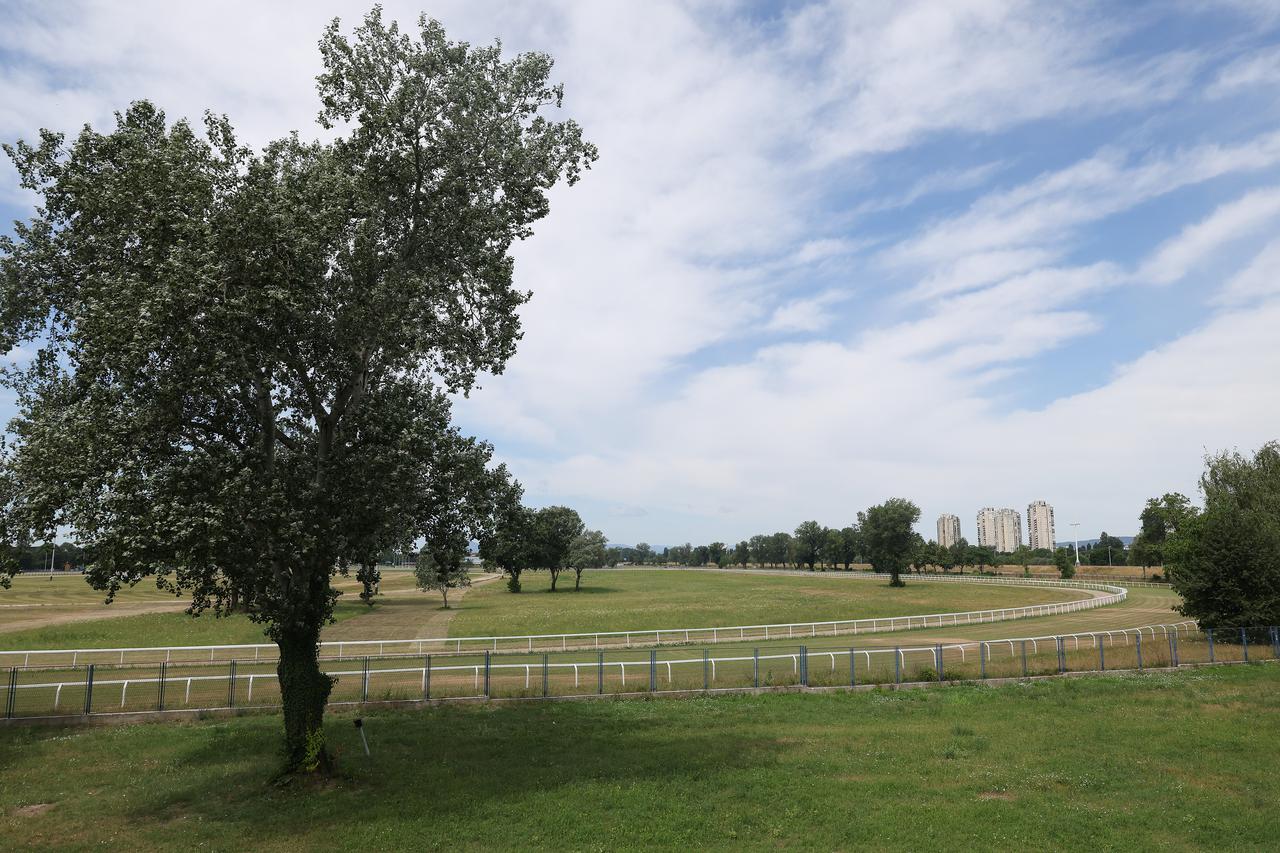Zagreb: Kako izgleda Hipodrom godinu dana nakon Thompsonovog koncerta 