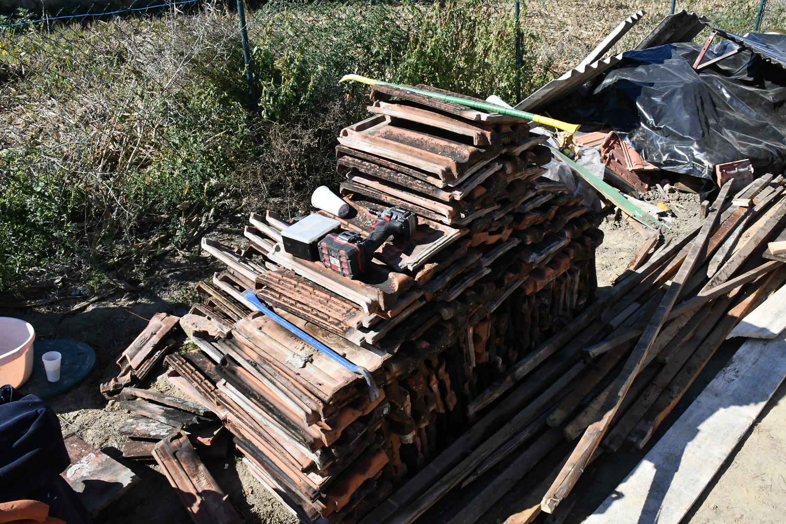 Nakon što je njegova priča ponovno dospjela u javnost, dvadesetak prijatelja odlučilo je organizirati obnovu kuće. Zajedno su prionuli na posao kako bi mu osigurali bolje i dostojnije uvjete za život.