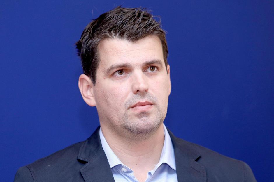 Zagreb: Panenić i Čikotić o ugradnji razdjelnika