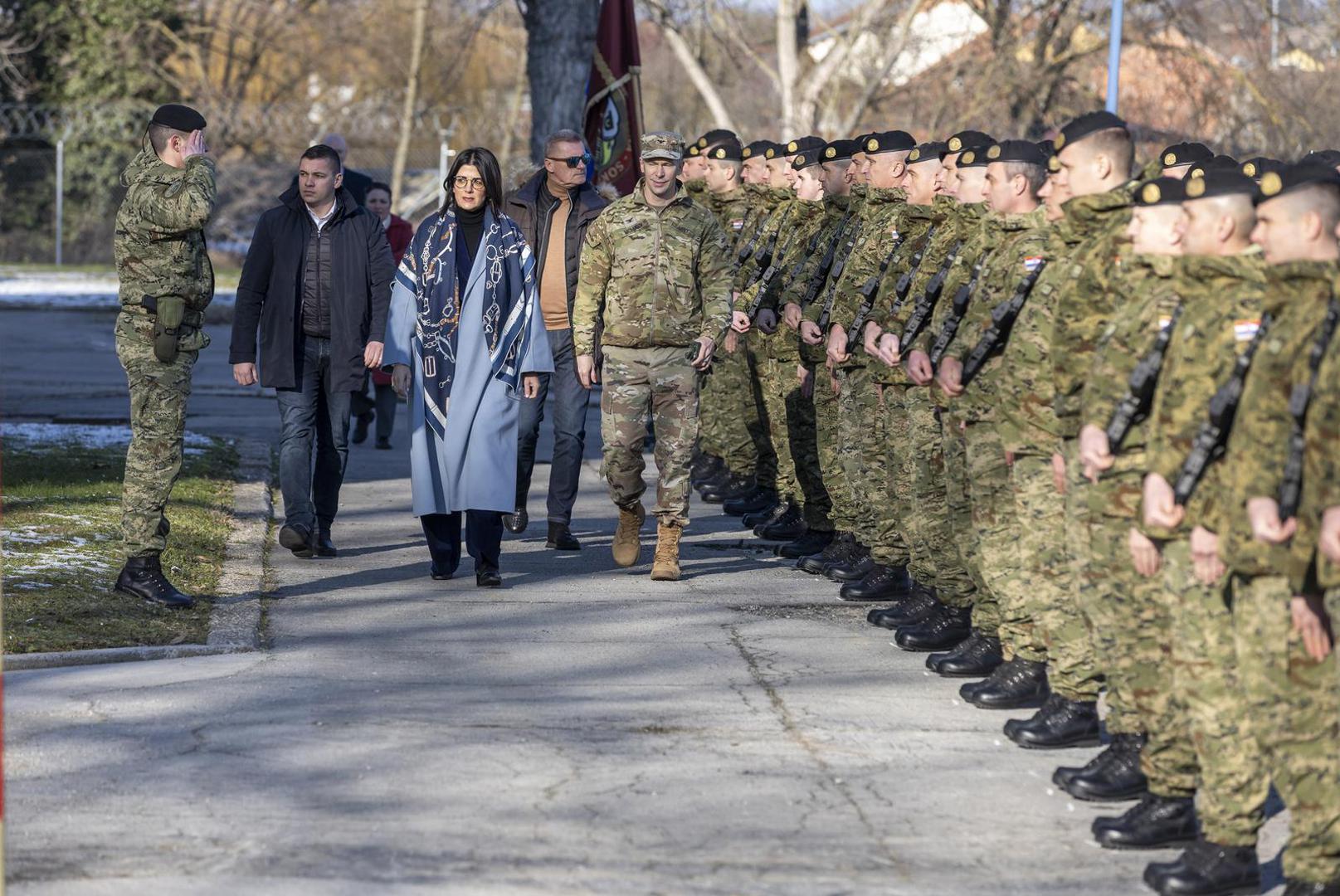 Ugovor o donaciji vozila "Bradley" potpisan je krajem siječnja 2022., financijska vrijednost ugovora je 196,4 milijuna dolara, od čega je 51,2 milijuna donacija Vlade SAD-a, a 145,2 milijuna dolara plaća Ministarstvo obrane RH, u razdoblju od 2022. do 2027. godine.