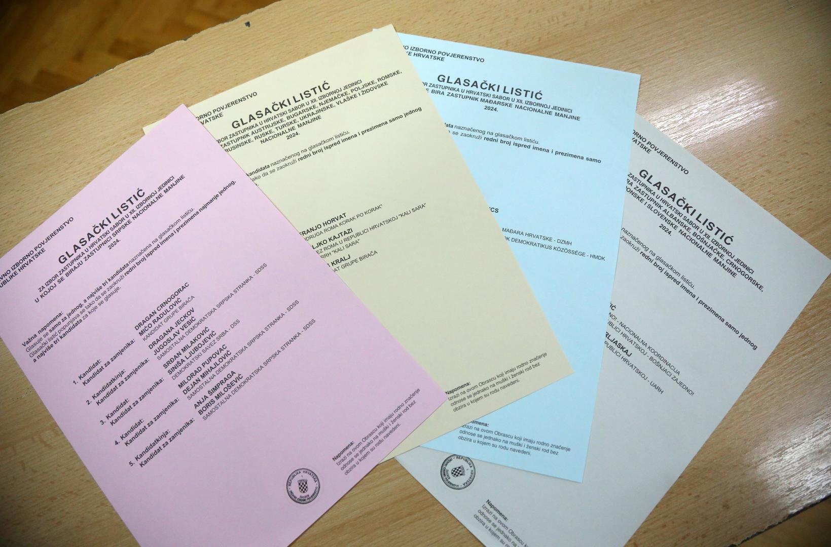 17.04.2024., Sibenik - Otvorena biralista za izbor zastupnika u Hrvatski sabor.   Photo: Dusko Jaramaz/PIXSELL