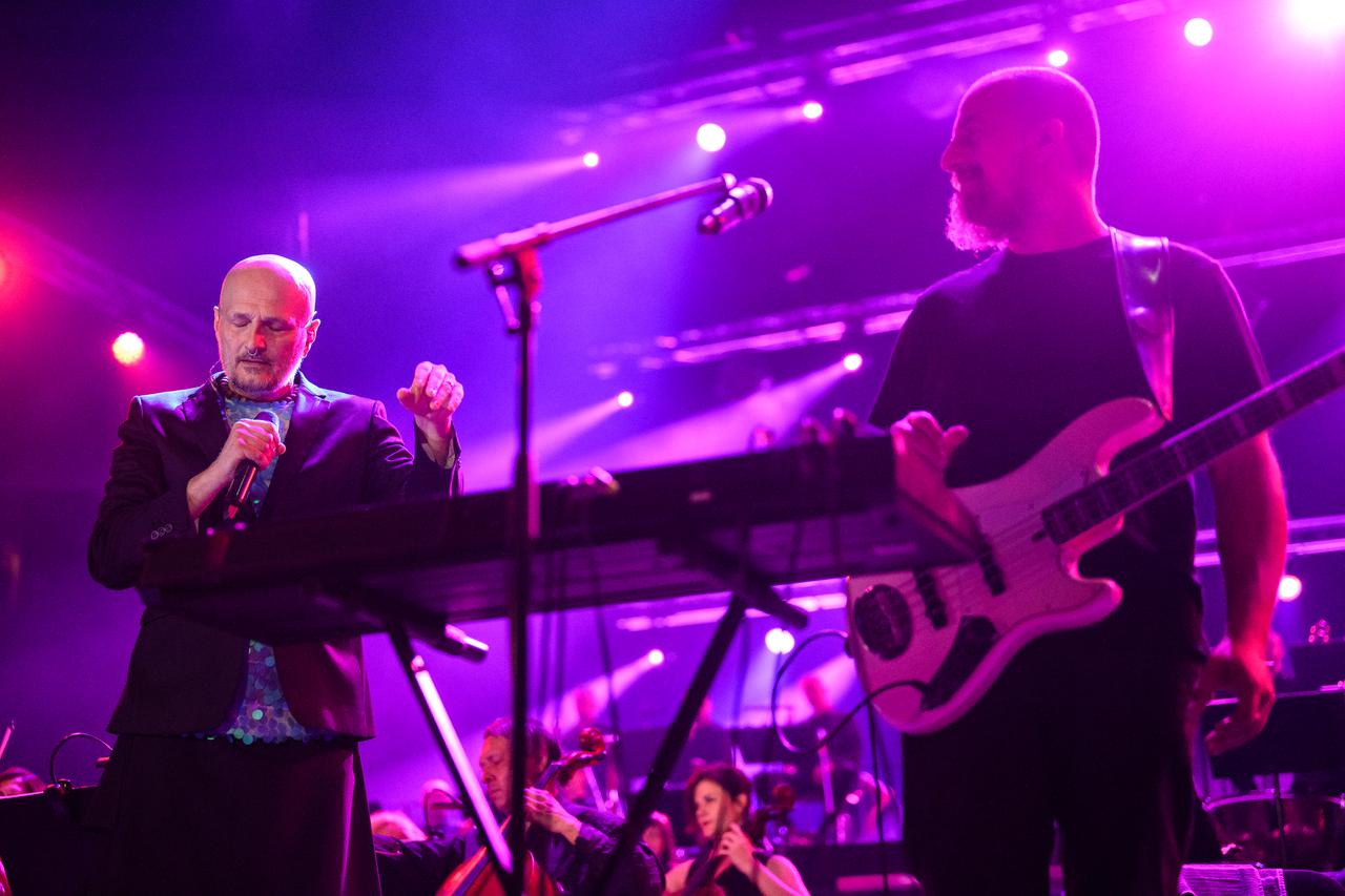 Urban održao koncert sa Simfonijskim orkestrom HRT-a u Areni Zagreb