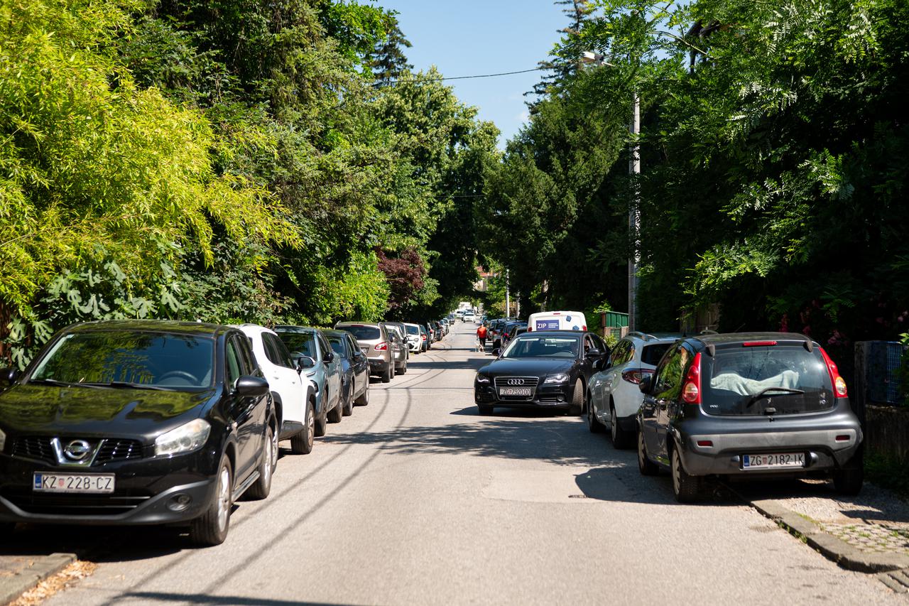 Zagreb: Prosvjed stanovnika ulice Dugi dol zbog prometnog kolapsa i sigurnosti građana