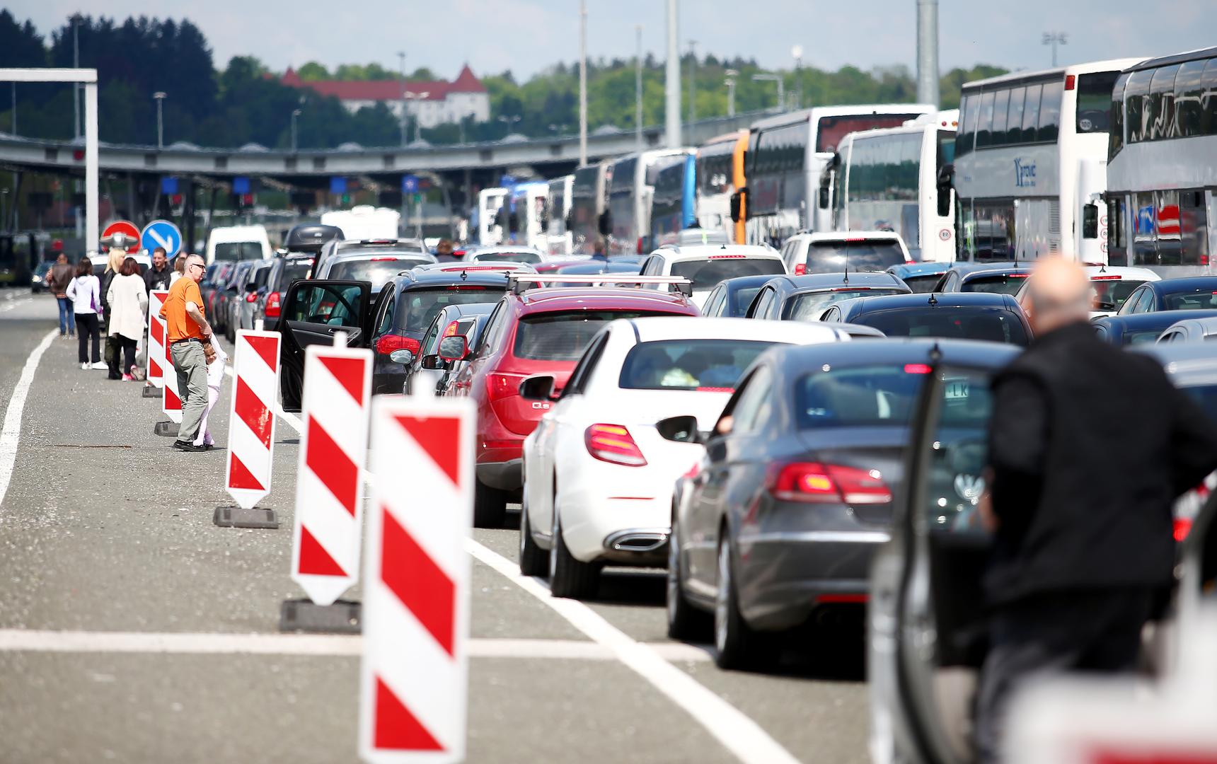  u vašoj državi (policija ili druga služba). Vaša putna isprava se vodi... . 