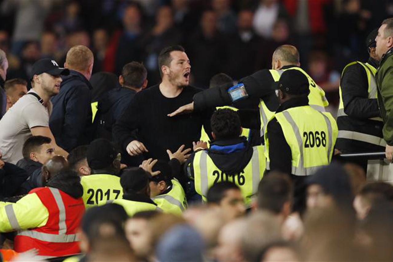 West Ham - Chelsea, neredi