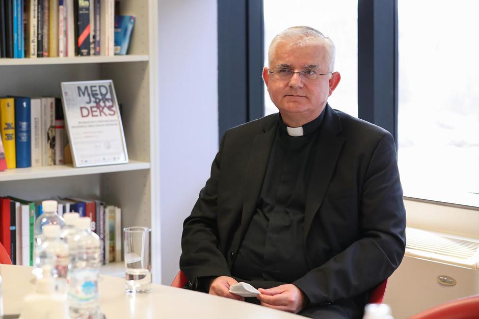 Zagreb: Nadbiskup Mate Uzinić proglašen Večernjakovom osobom godine