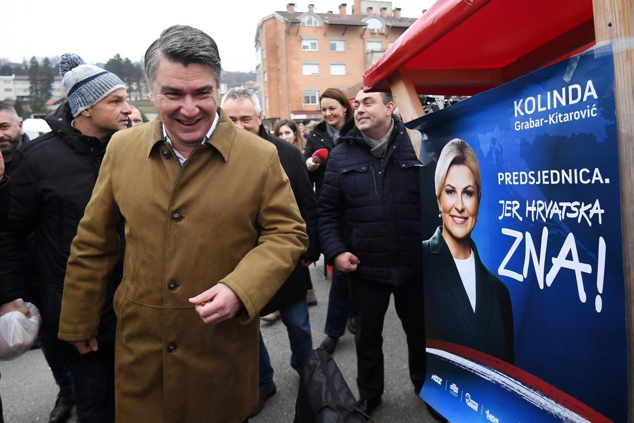 Zoran je u kampanji bez žurbe. Razgovara sa svakim koga sretne, u malim mjestima ne održava skupove, već popije kavu, podruži se, raspita za probleme. Pristupačan je