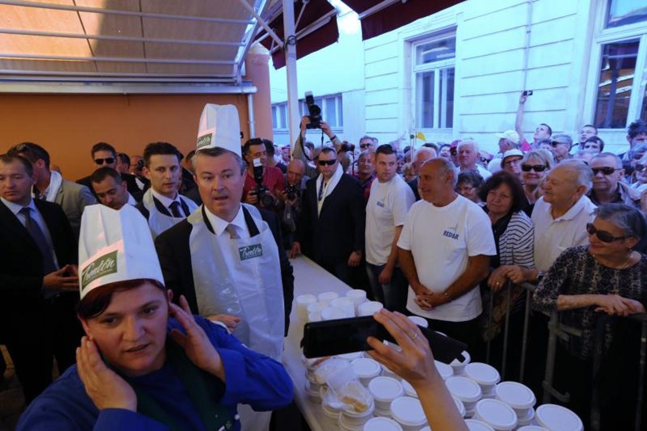 Dan grada Splita, proslva sv. Dujma