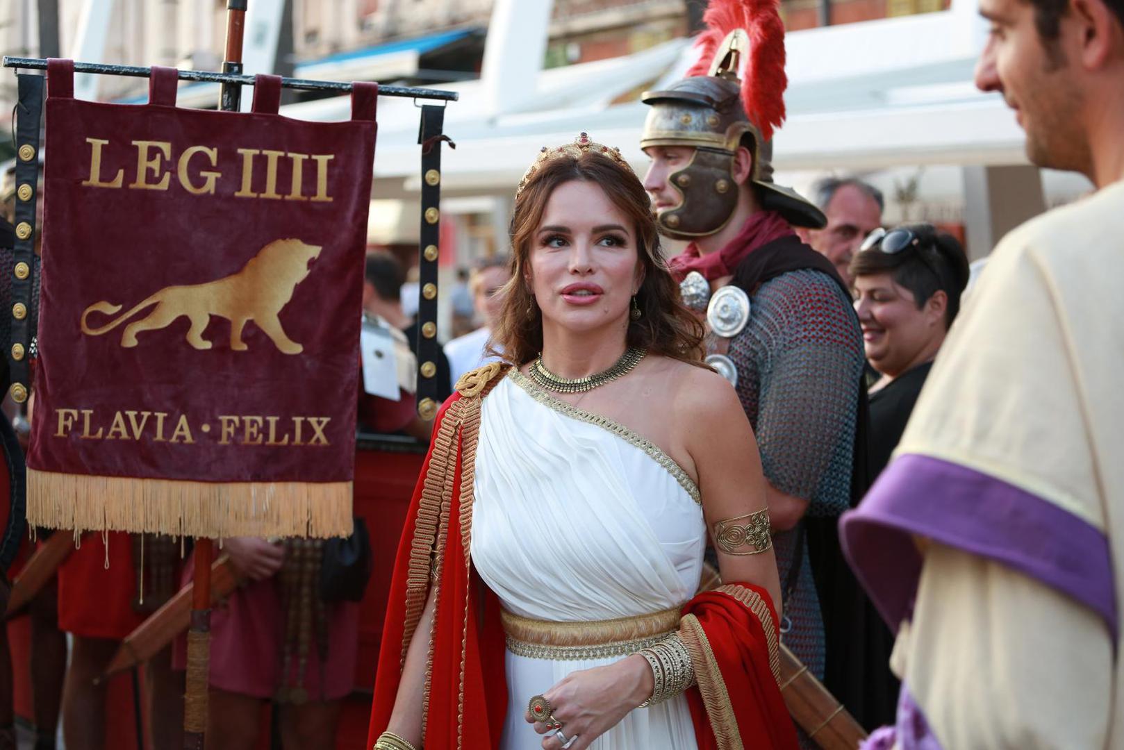 Severina je te godine utjelovila caricu Prisku na Danima Dioklecijana.