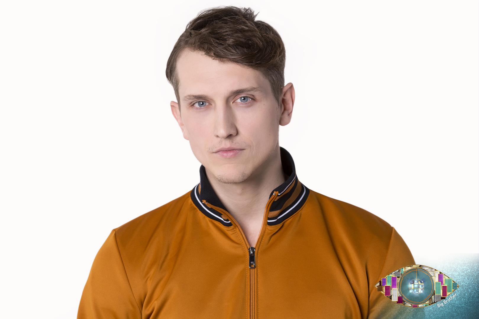 Juraj Golubiček (28) dolazi iz Zagreba, a po zanimanju je arhitekt. - To je jedno dosta komplicirano zanimanje koje od osobe zahtijeva perfekcionizam i upornost, ali to su osobine koje smatram da imam, objašnjava Juraj