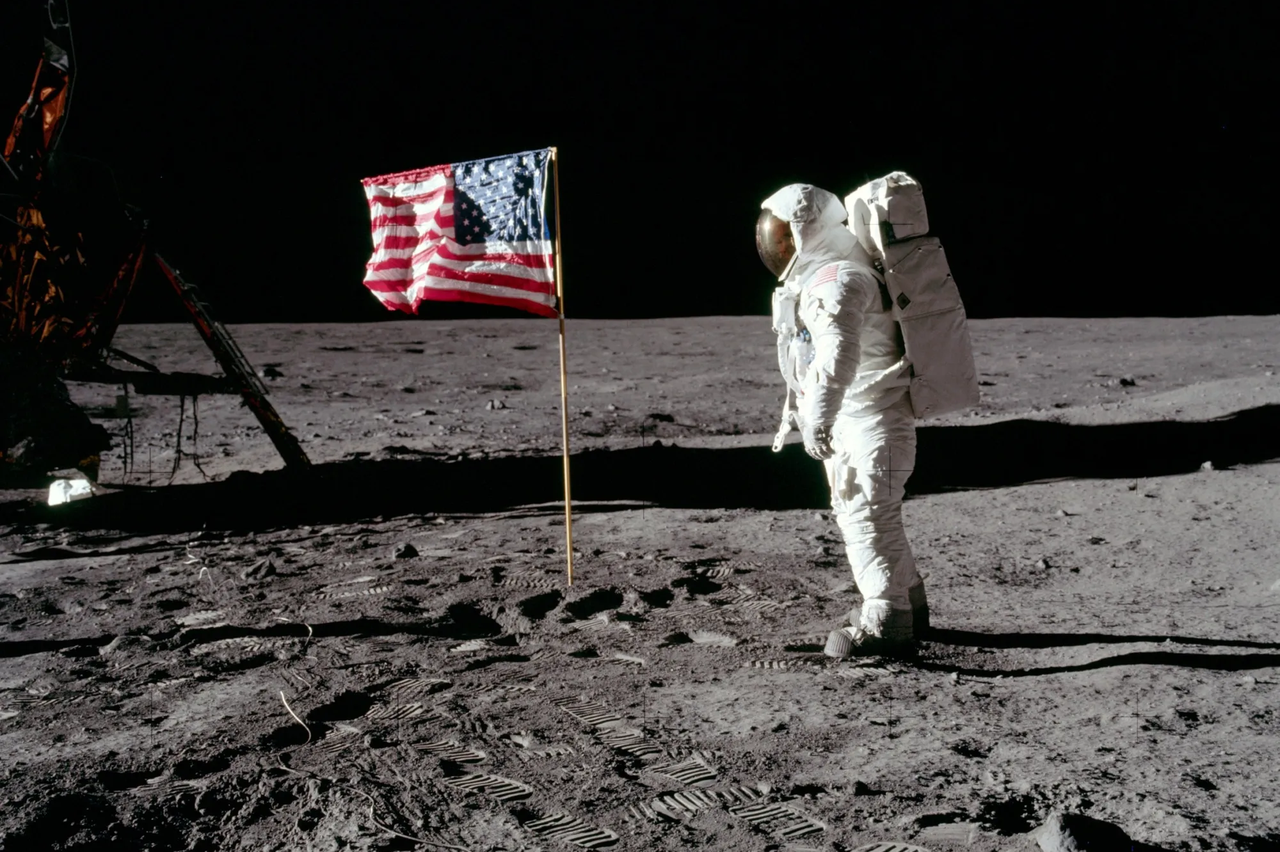 storyeditor/2026-10-27/edu_srch_celebrate_the_50th_anniversary_apollo11.webp