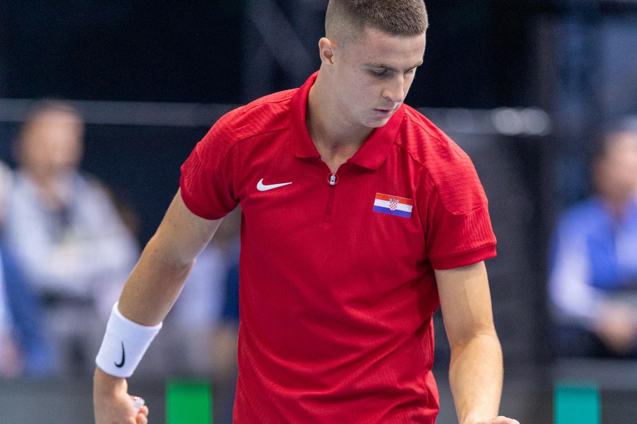 Osijek: Duje Ajduković i Lukaš Klein u prvom meču Davis Cupa između Hrvatske i Slovačke