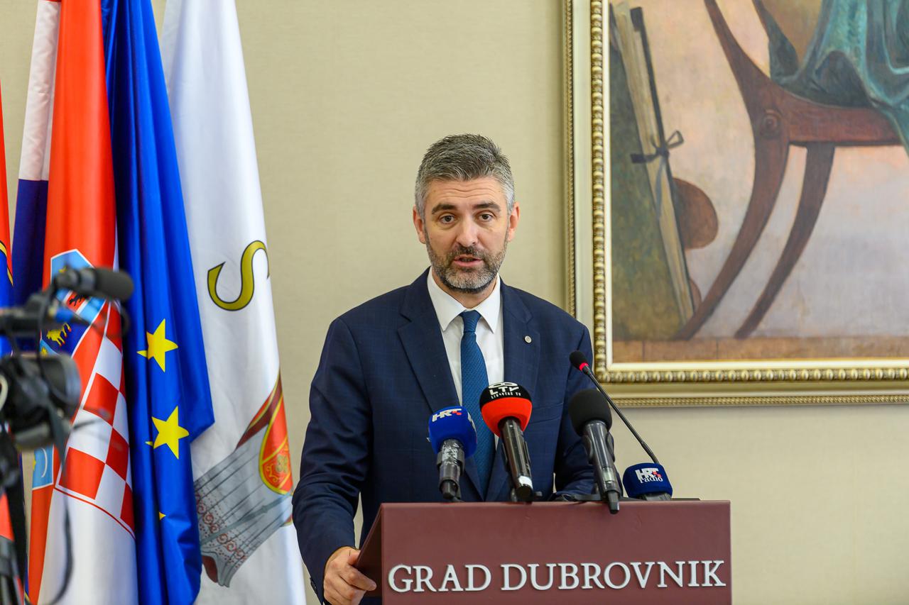 Dubrovnik: Gradonačelnik Franković održao konferenciju za medije 
