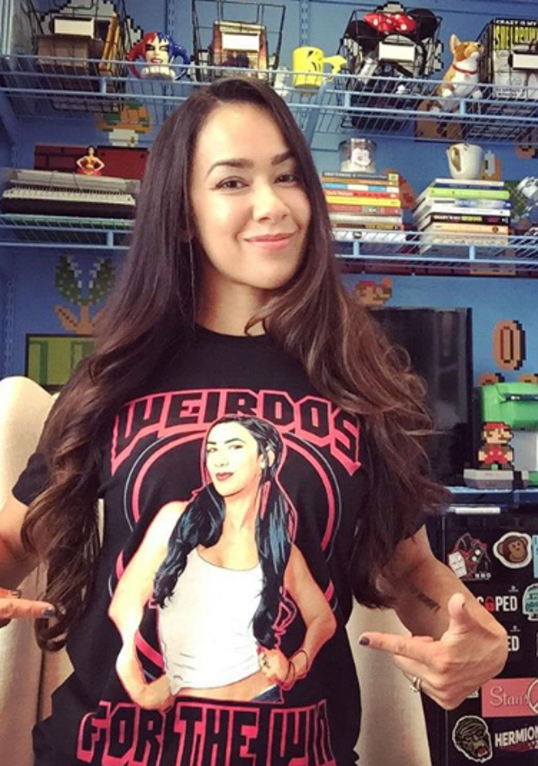 "Bilo je demoralizirajuće, pokušala sam se uskladiti, ali nisam se mogla pretvarati da sam osoba koja nisam. Navijači su bili ti koji su me spasili, jer su voljeli moj način života", dodala je. 